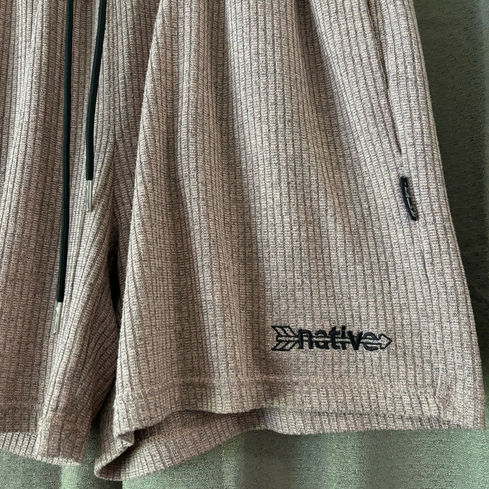 Native Language Corduroy Knit Shorties Rose Gold Size XL - Picture 5 of 10